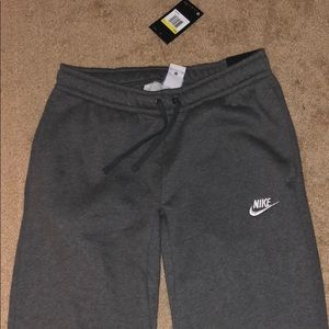 Men’s Nike sweat pants size small